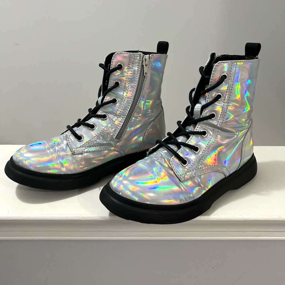 DOLCE VITA Girls Iridescent Metallic Booties | Size 4 | Lace Up + Zipper